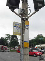 Panneau d'arr�t d'autobus HSR and Burlington Transit Route 101 bus stop signs