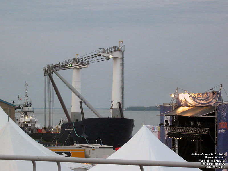 Marinelink Explorer