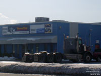 Unid. Kenworth truck